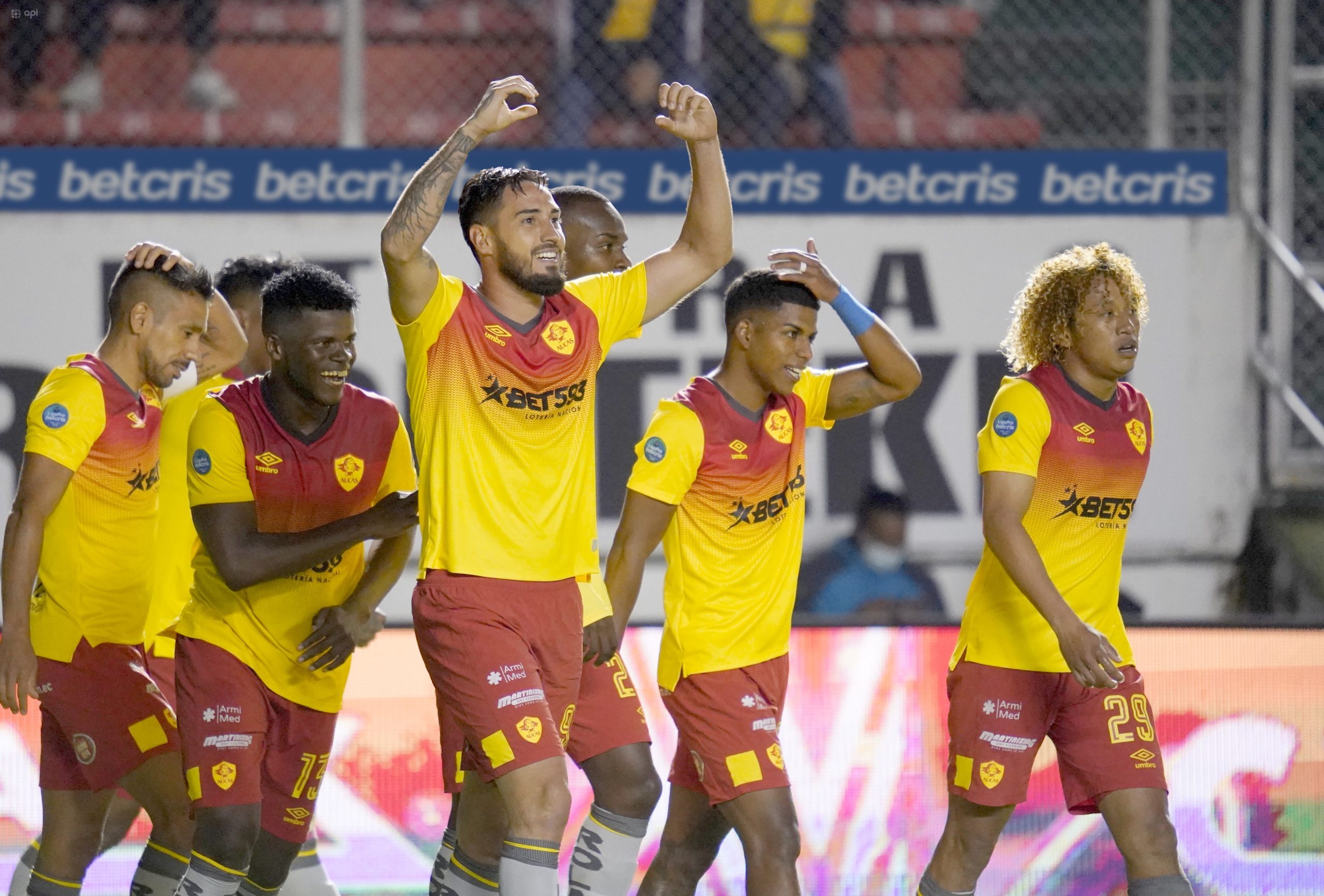 Aucas Tumba 2 1 A Barcelona En Quito El Diario Ecuador