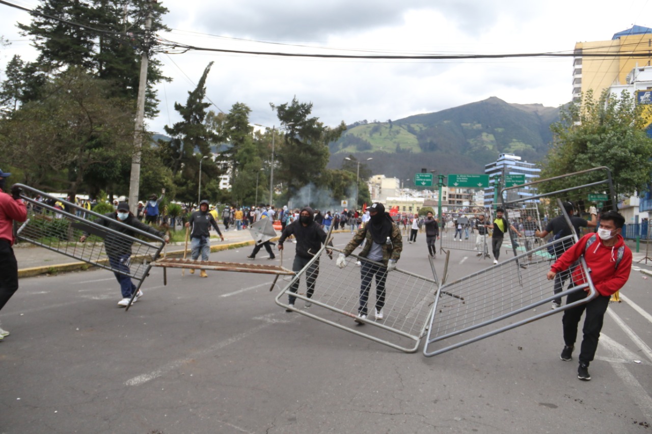 Disturbios en el centro de Quito durante noveno día de protestas en