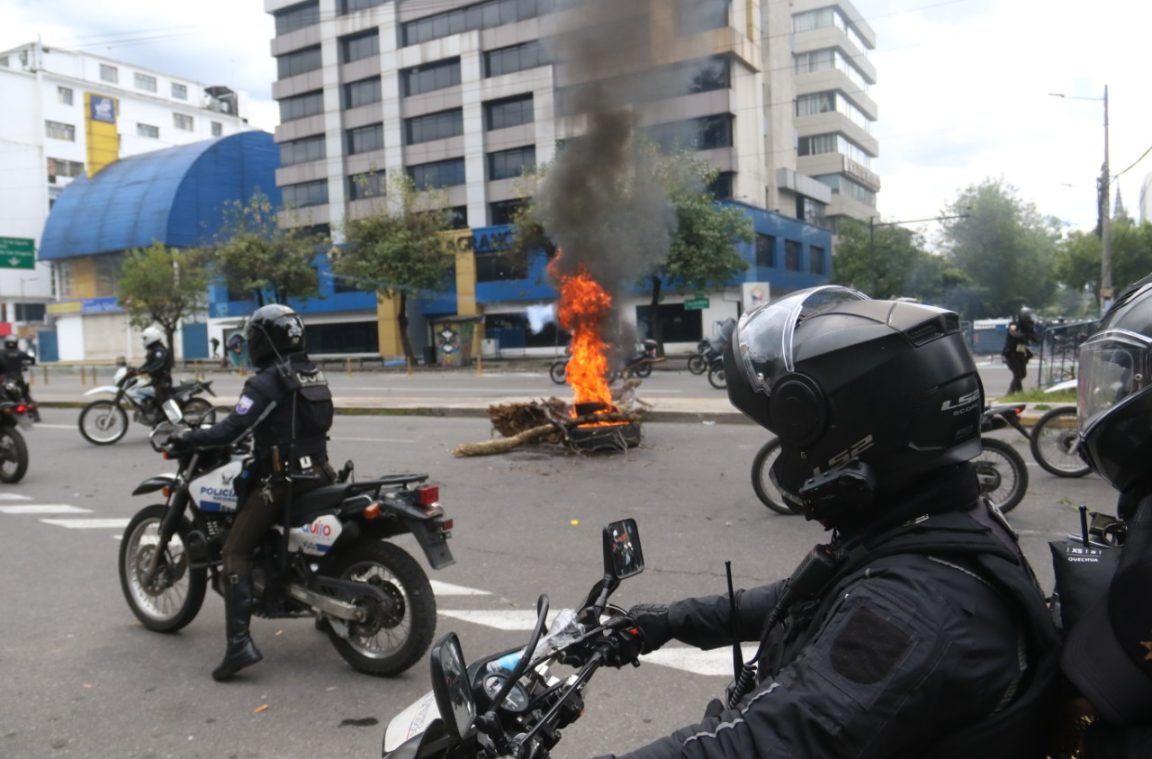 Disturbios En El Centro De Quito Durante Noveno D A De Protestas En