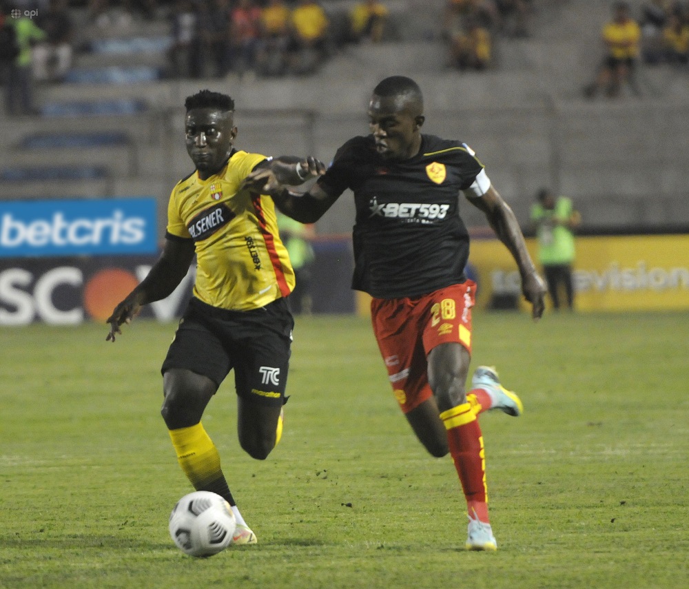 Autoridades Ratifican Partido Final Entre Barcelona Y Aucas Pese A