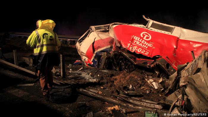 Al Menos 26 Muertos Y 85 Heridos Al Colisionar Dos Trenes En Grecia