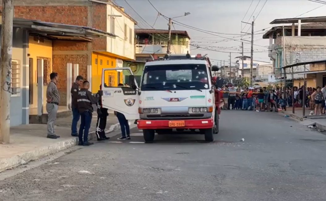 Asesinan a un sargento de la Policía Judicial y a un conductor de grúa