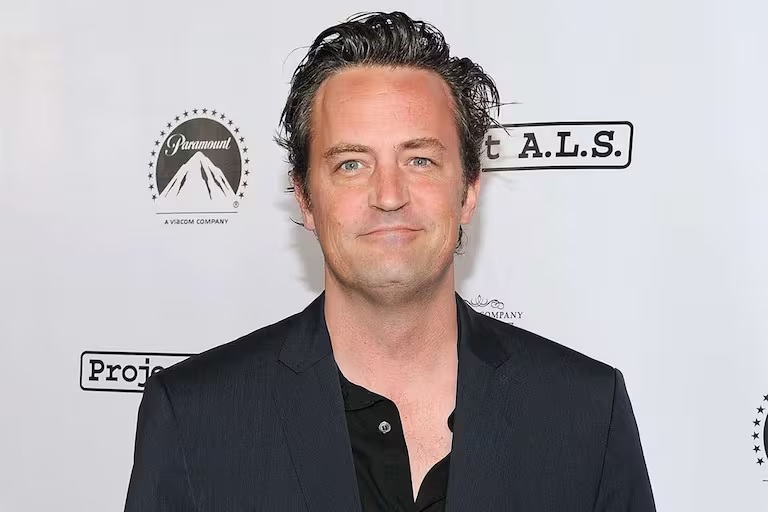 Matthew Perry actor de la serie Friends fallece a los 54 años El