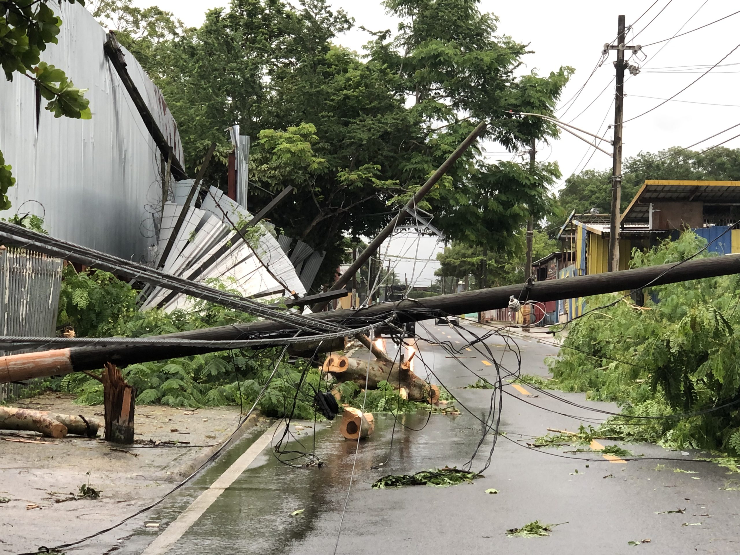 Rescatan a más de 1.000 personas tras el huracán Fiona en Puerto Rico