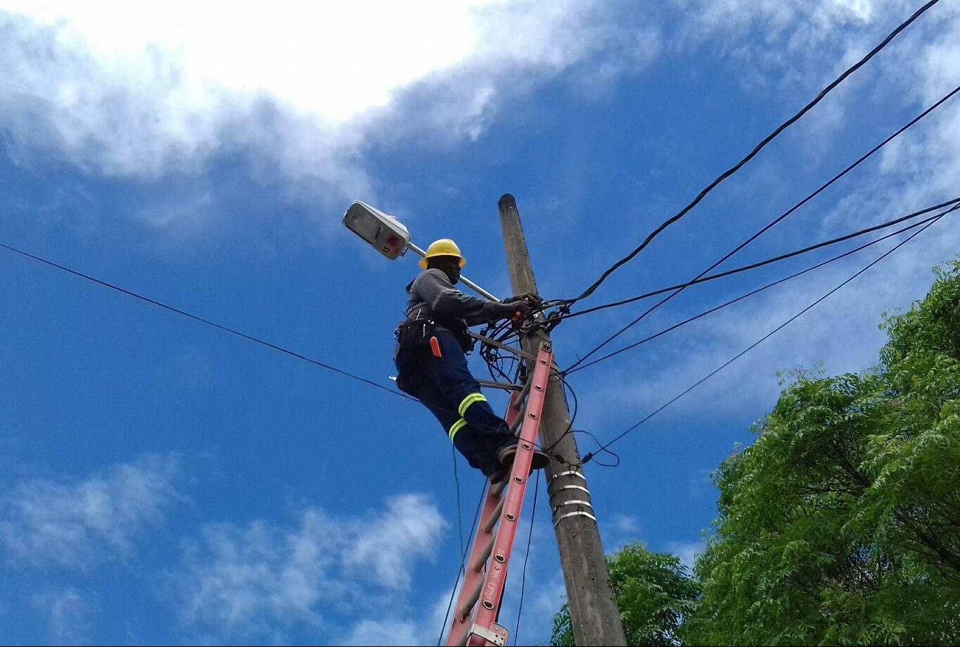 Horarios de corte de luz en Santo Domingo y Guayas-Los Ríos