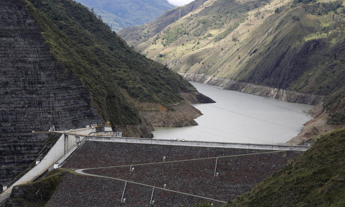 El caudal del embalse Mazar se reduce drásticamente