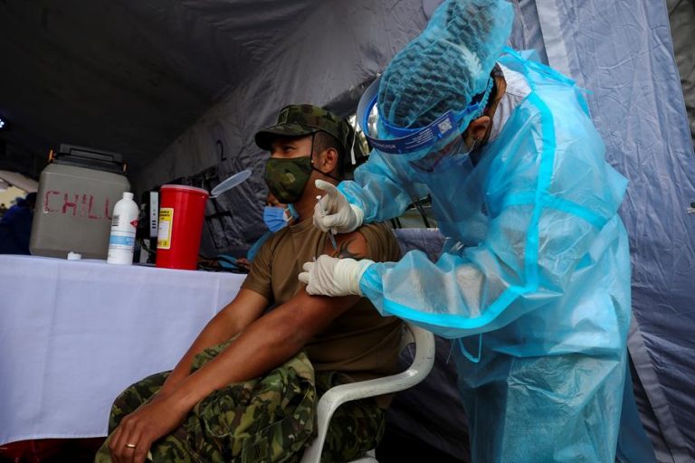 Transición en Ecuador tendrá como prioridad la vacunación ...
