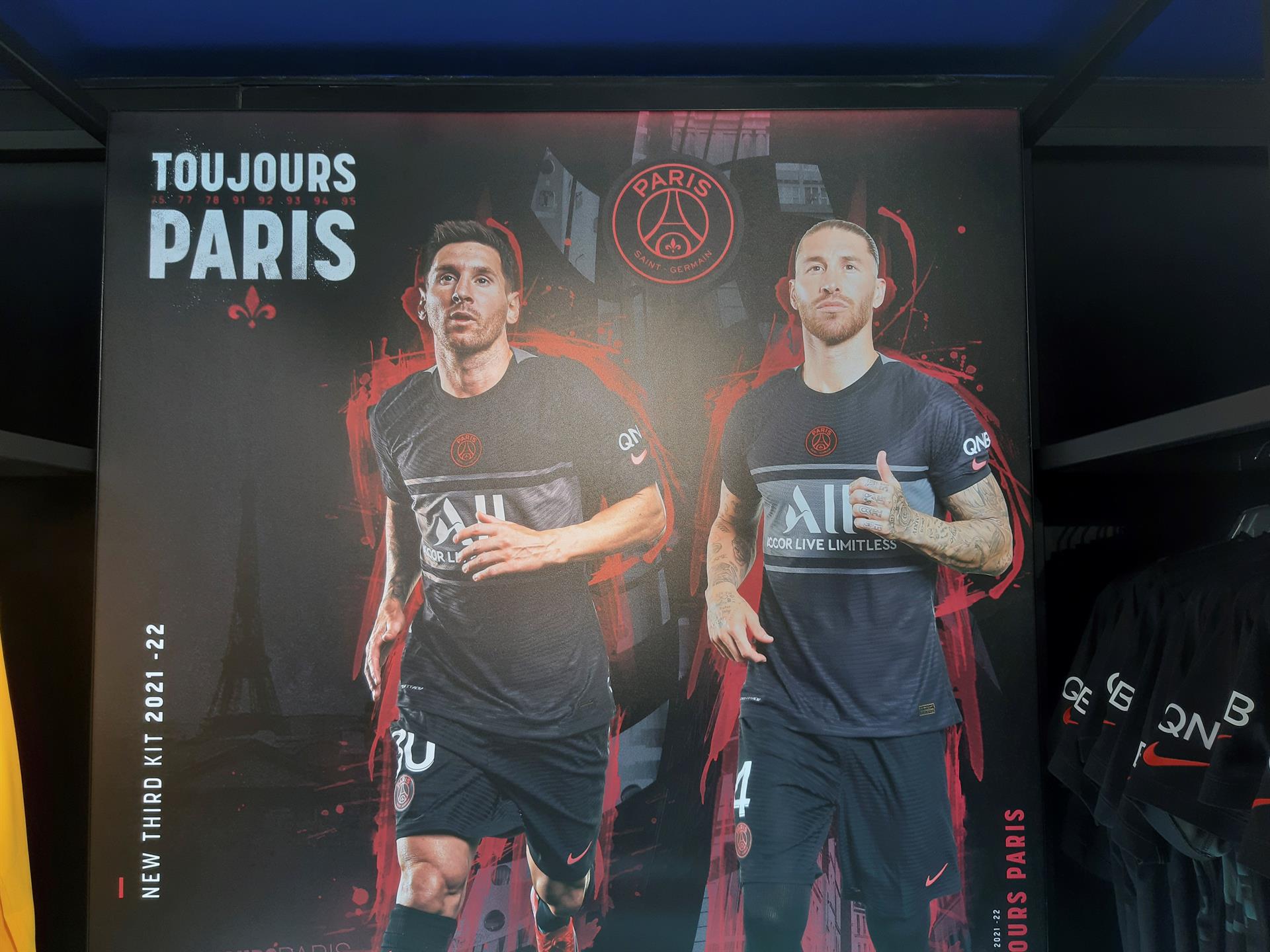 El PSG Presenta Su Tienda Insignia En París Y Espera Abrir En Brasil En ...