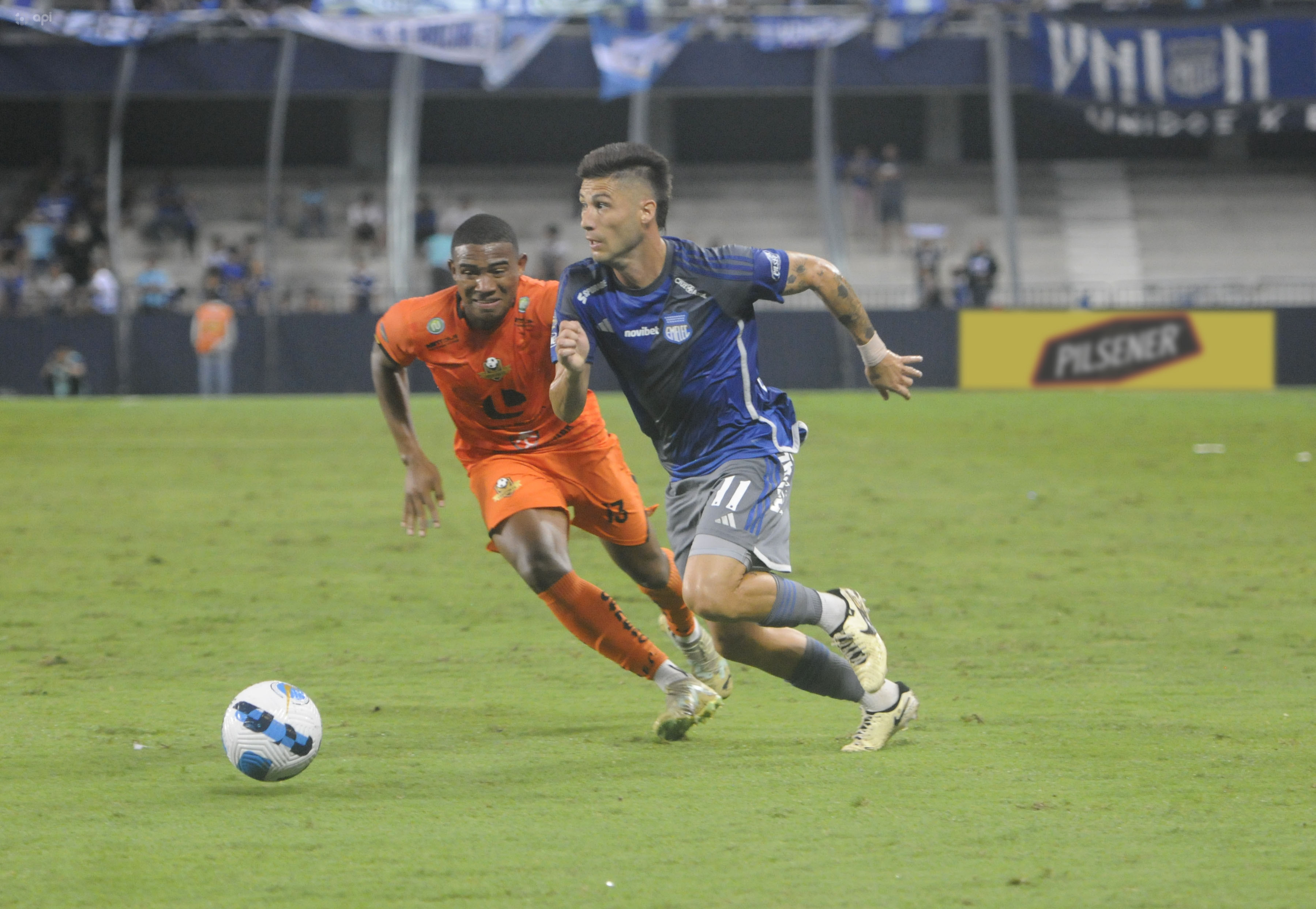 Emelec no podrá inscribir jugadores por dos años, decidió FIFA