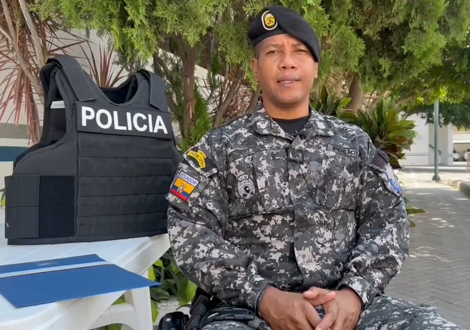 Un comando del Grupo de Operaciones Especiales (GOE) de la Policía Nacional se salvó de morir gracias a su chaleco antibalas.