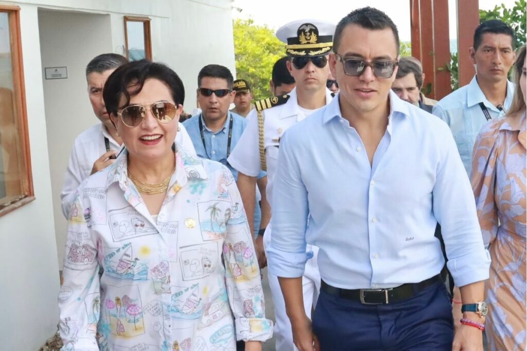 Desde la Asamblea Nacional se estaría agilizando el trámite para un eventual juicio político contra la canciller Gabriela Sommerfeld.