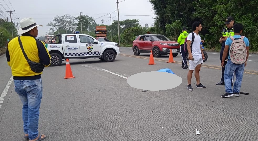 Ciclista Muere Atropellado Cuando Iba A Su Trabajo En Santo Domingo El Diario Ecuador