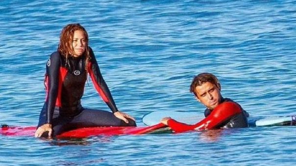 Shakira y su instructor de surf; ella desmintió relación - El Diario Ecuador