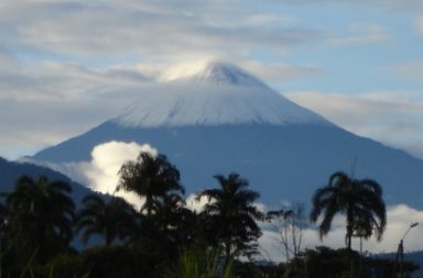 Ceniza del volcán Sangay cayó en varias provincias de Ecuador