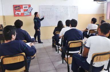 La materias ética y cívica regresan a las aulas de clases