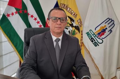 Vicente Izurieta director del IESS Manabí