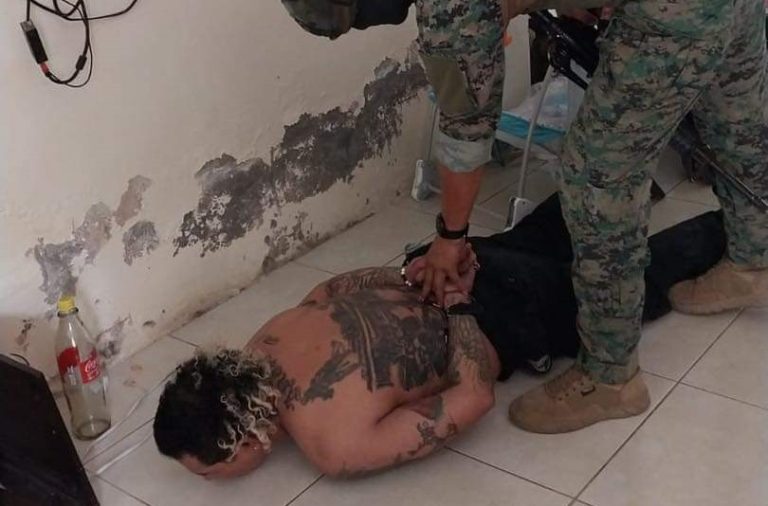 Alias "Terremoto", supuesto integrante del grupo narcoterrorista Los Choneros fue detenido en la ciudadela La Pradera de Manta.