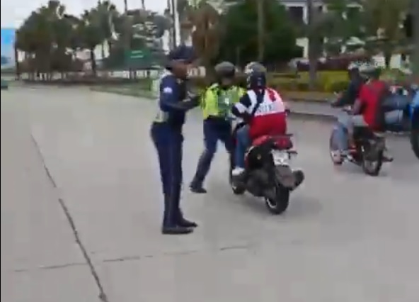 A motorcyclist ran right into a visitors policeman whereas attempting to flee from the operation