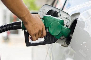 Desde el próximo lunes 1 de julio el precio del galón de las gasolinas de bajo octanaje en Ecuador pasará de 2,46 dólares a 2,72.