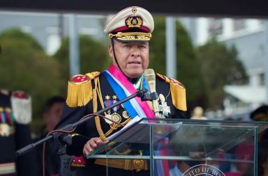 El jefe militar boliviano Juan José Zúñiga fue capturado luego de liderar, lo que las autoridades consideran un fallido golpe de Estado.