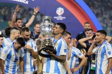 Argentina celebra al ritmo de Pitbull su título de Copa América