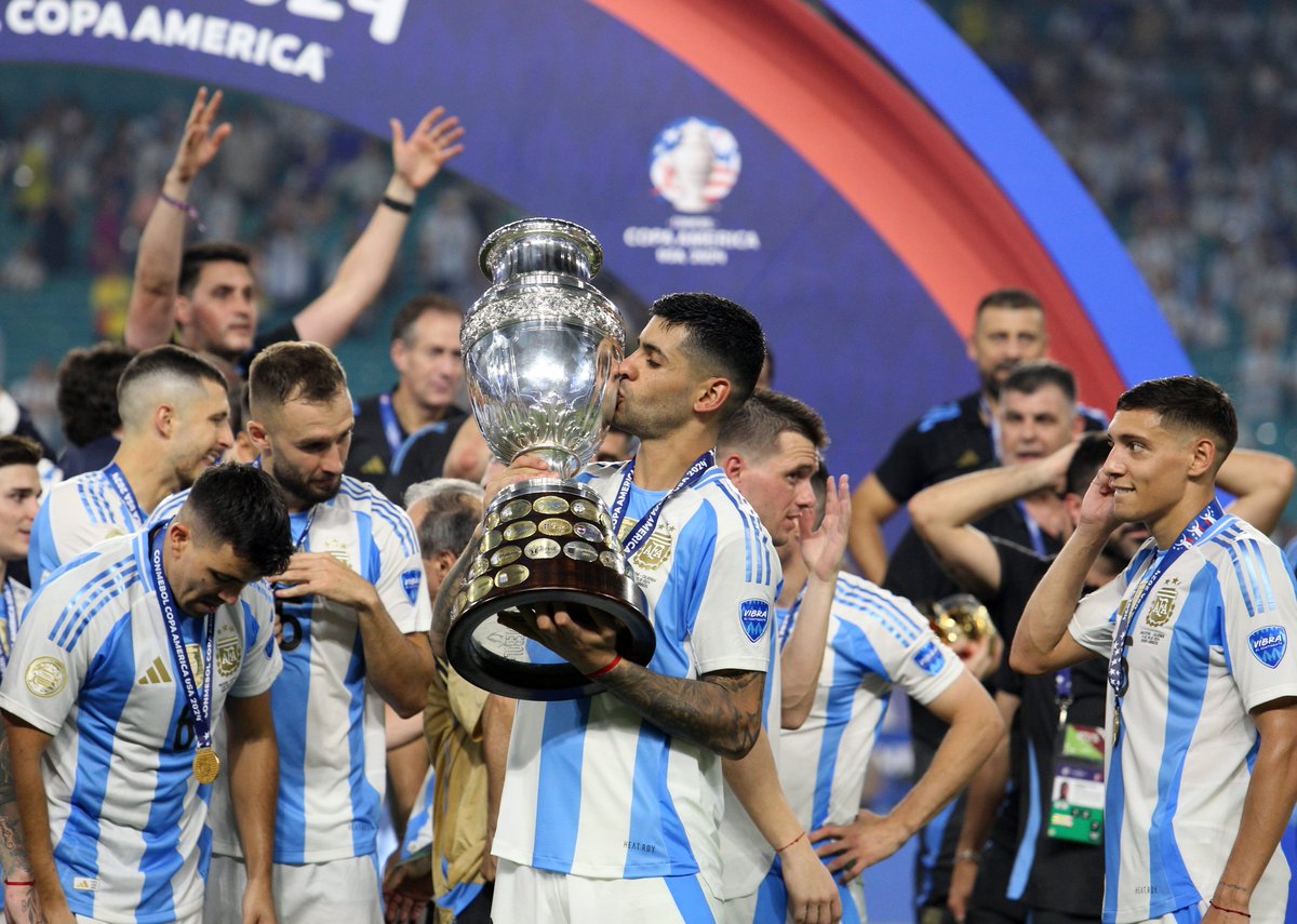 Argentina celebra al ritmo de Pitbull su título de Copa América