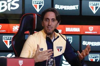 El entrenador argentino Luis Zubeldía, actual director técnico del Sao Paulo, rechazó la posibilidad de dirigir a la selección de Ecuador.