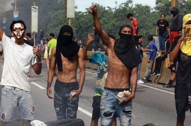 Protestas en Venezuela: Seis muertos y 132 detenidos