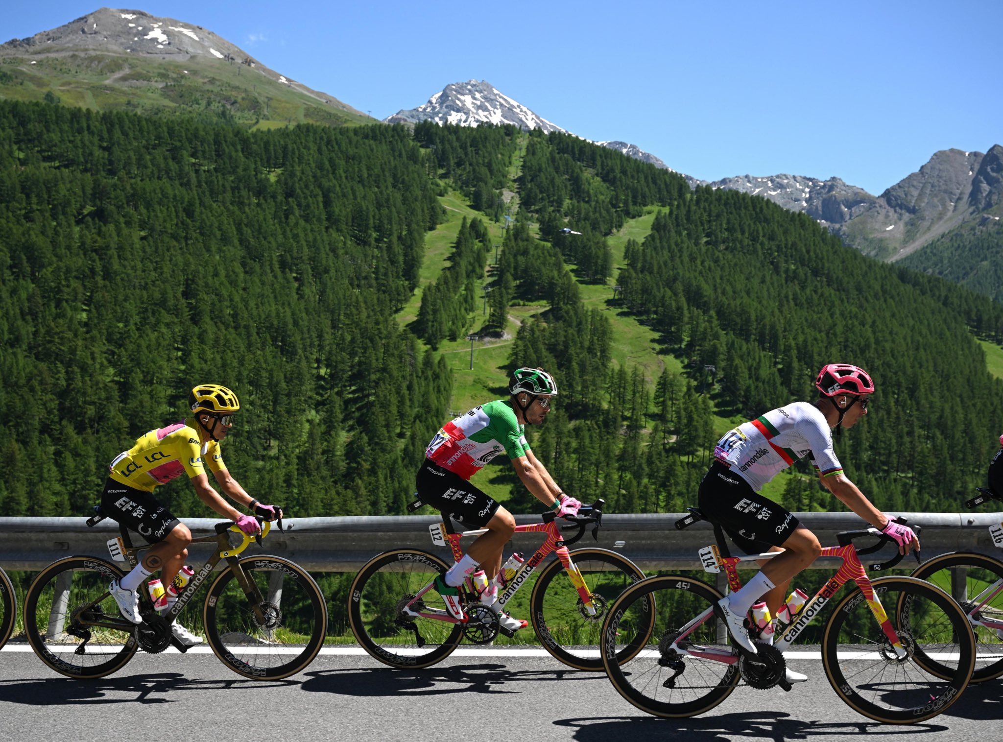 Richard Carapaz no prendió su en etapa 4 del Tour de Francia