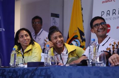 Cincos de los deportistas ecuatorianos que participaron en los Juegos Olímpicos París 2024 llegaron a Ecuador.