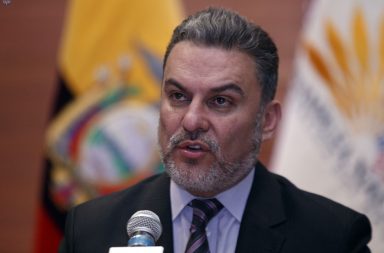 José Serrano declina su candidatura a la Presidencia de Ecuador