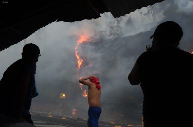 La Fiscalía inicia investigación por incendios forestales en Quito