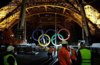 retiran anillos de la Torre Eiffel