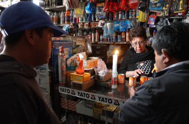 Apagón "imprevisto" se registró esta madrugada en varias provincias de Ecuador