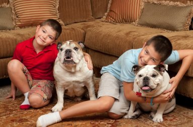 Así debe ser la relación entre un niño y un perro