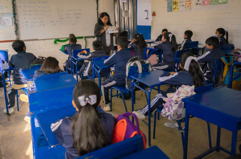 horarios de clases Ecuador