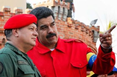 La justicia argentina  ha ordenado la detención de Nicolás Maduro y Diosdado Cabello, políticos reconocidos de Venezuela.