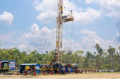 Producción petrolera disminuye por sequía en el río Napo