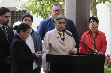 Mónica Palencia, ministra del Interior, es ingresada en un hospital