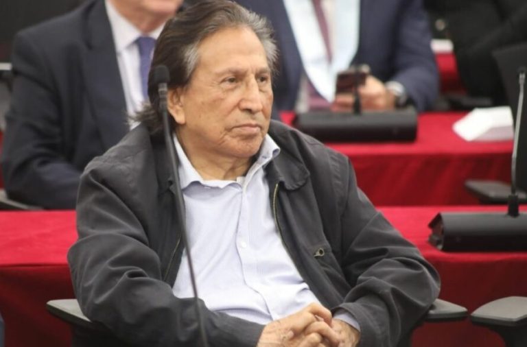 Alejandro Toledo Manrique, expresidente de Perú ha sido sentenciado a 20 años de prisión por corrupción.