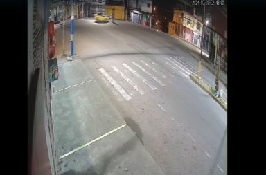 Cámara se seguridad captó impresionantes imágenes de un choque