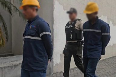 falsos trabajadores de la CNEL