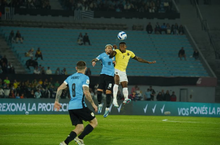 Ecuador empató contra Uruguay en un partido de puro intento y con nada concreto