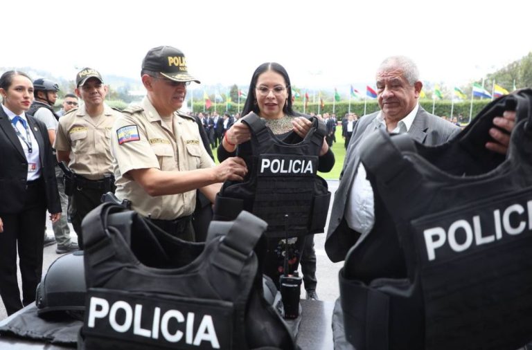 El CNE coordina seguridad policial para los binomios presidenciales