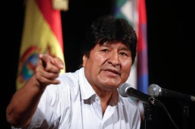 Evo Morales, expresidente de Bolivia, habría supuestamente abusado sexualmente de una adolescente cuando ejercía el poder.