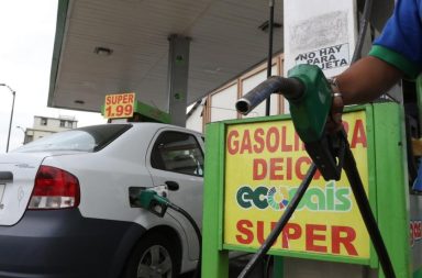 Tal como ocurrió en el mes de septiembre, se espera que para octubre el precio de las gasolinas Extra y Súper, disminuya.