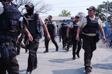 Policías y militares toman el control de la Penitenciaría del Litoral