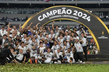 Botafogo se corona campeón de la Copa Libertadores por primera vez