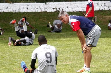 El Nacional, uno de los equipos más tradicionales y ganadores del fútbol ecuatoriano atraviesa una crisis sin precedentes.