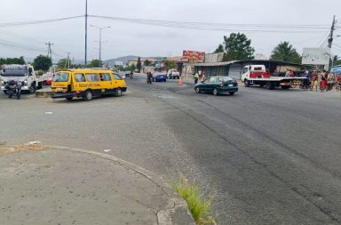 El sector Las Peñas, ubicado en la vía Portoviejo-Crucita, en Manabí, se convirtió en el escenario de un accidente de tránsito.